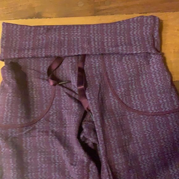 Lululemon pants - Picture 3 of 3